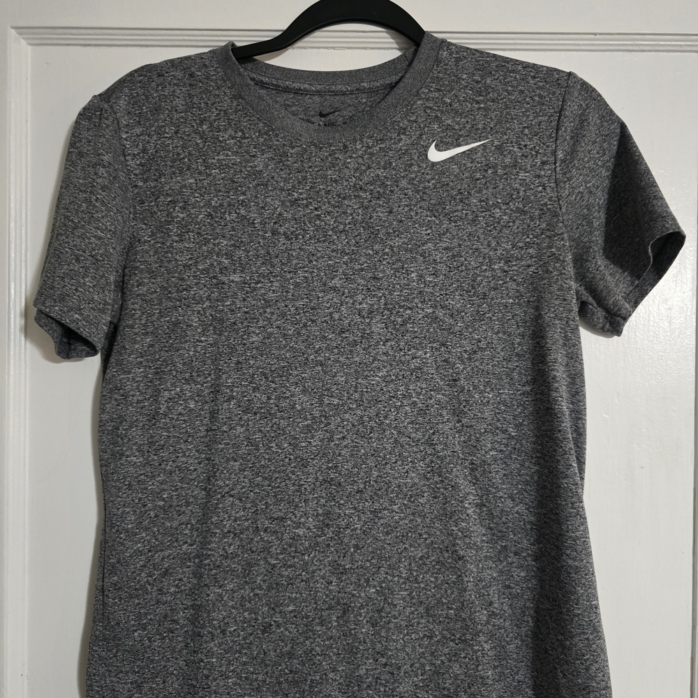 Nike Dri-Fit - Heather Gray Short Sleeve Tee